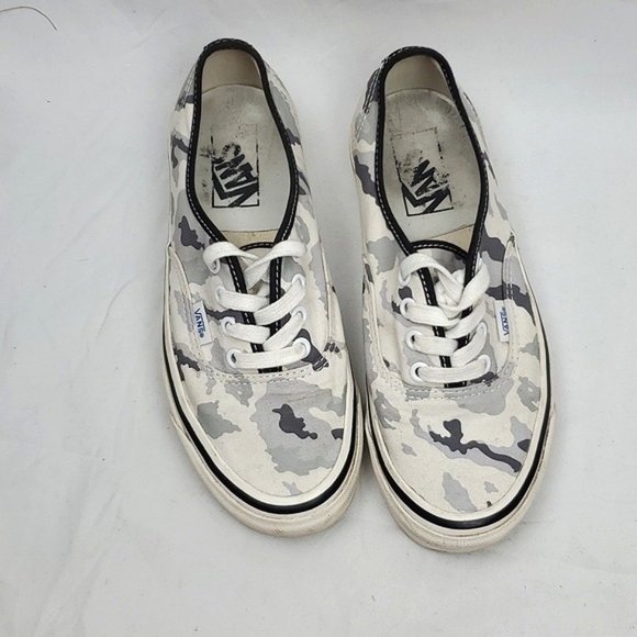 Vans Style 44 Gray‎ Camo Sneaker - Picture 2 of 9